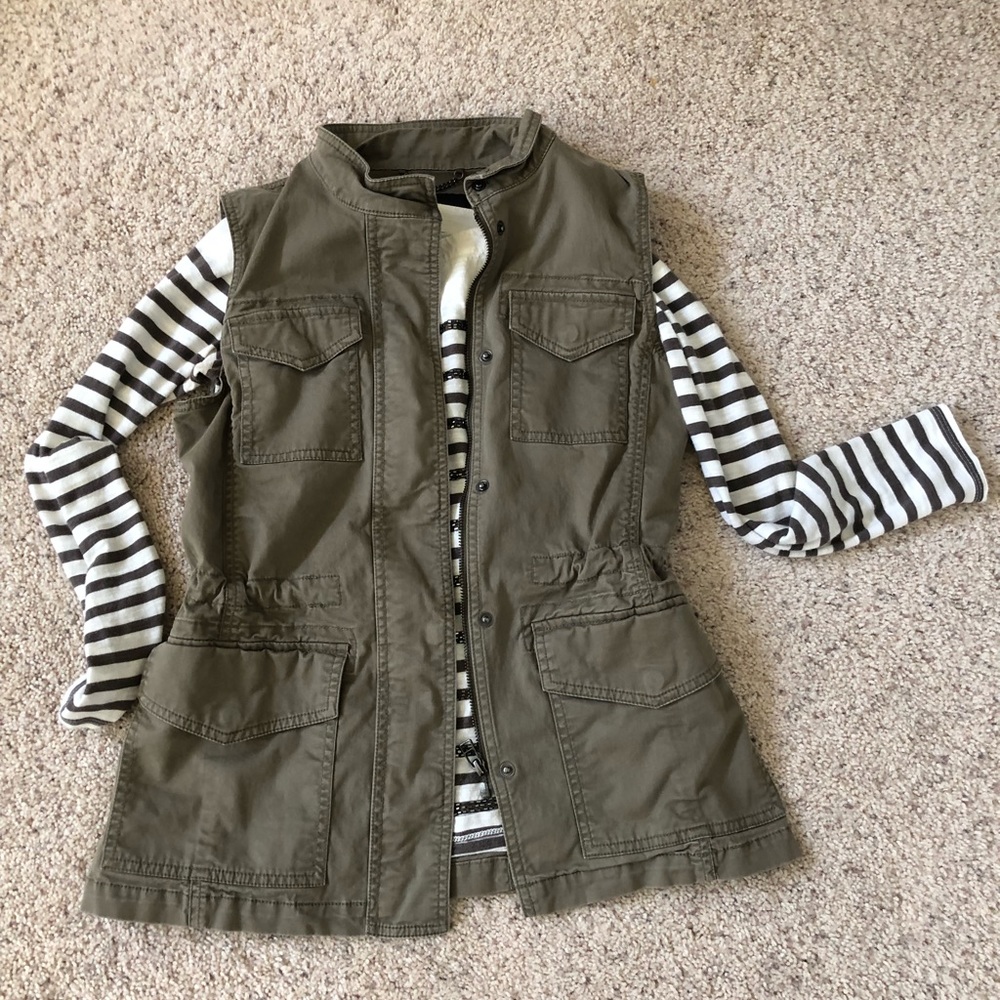 Army green cargo vest